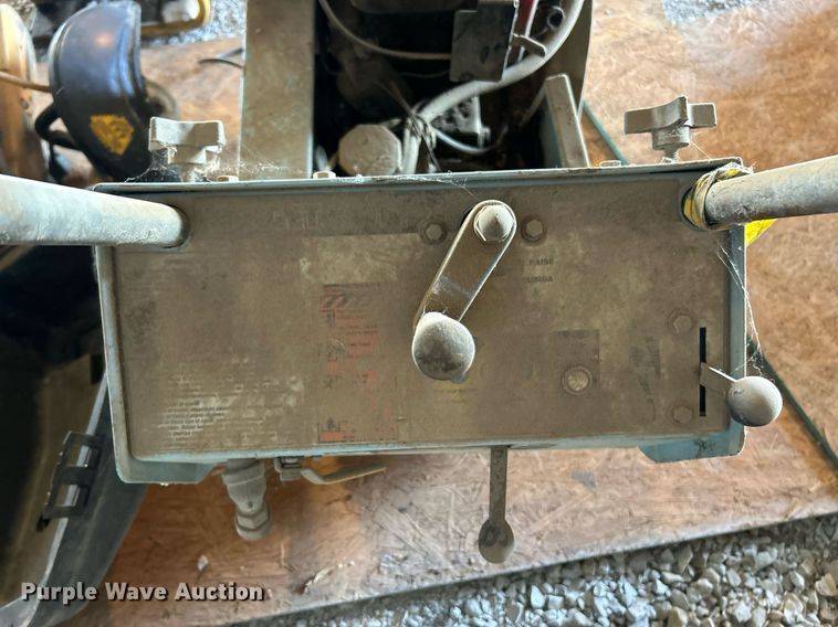 image for item EK8281 Tools