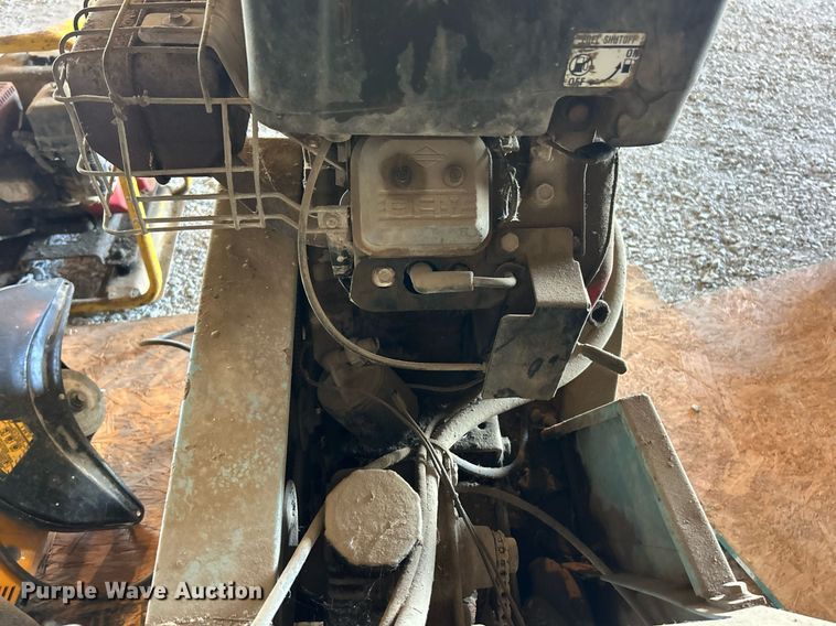 image for item EK8281 Tools