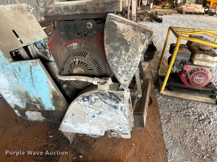 image for item EK8281 Tools