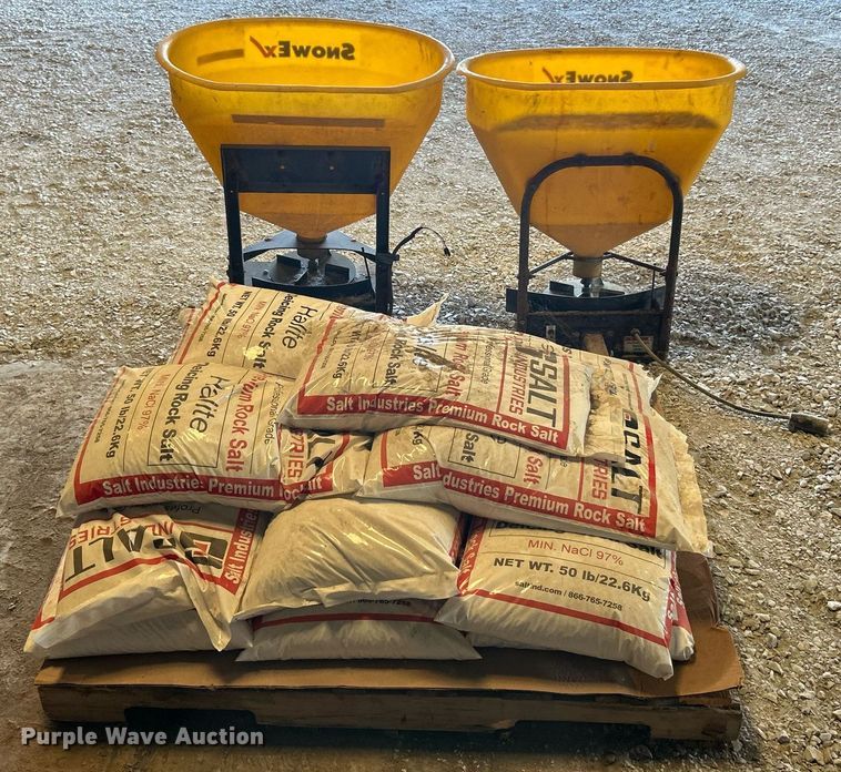 image for item EK8283 SnowEx (2) SnowEx spreaders