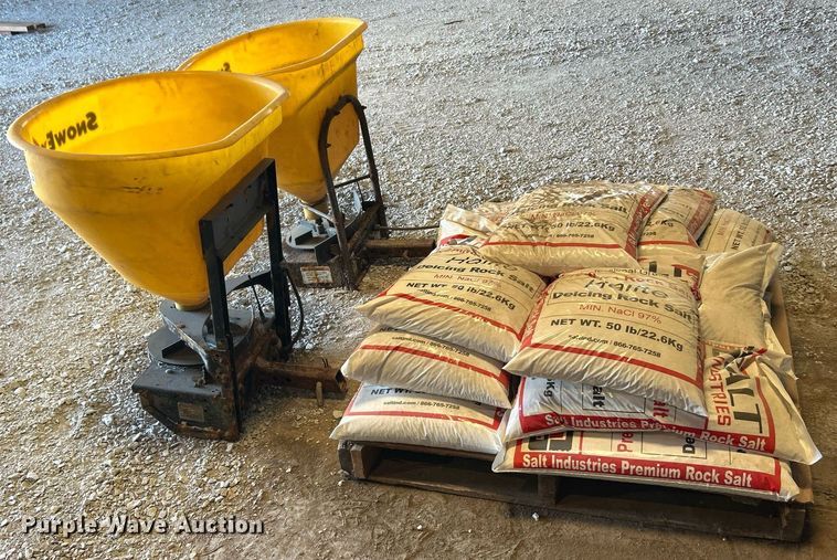 image for item EK8283 SnowEx (2) SnowEx spreaders