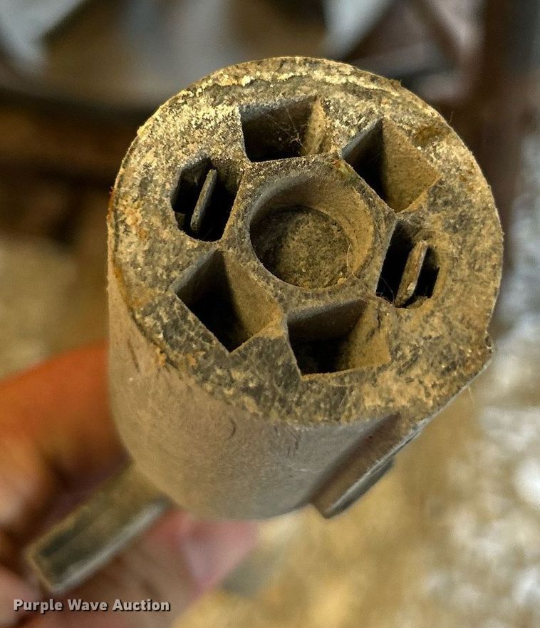 image for item EK8283 SnowEx (2) SnowEx spreaders