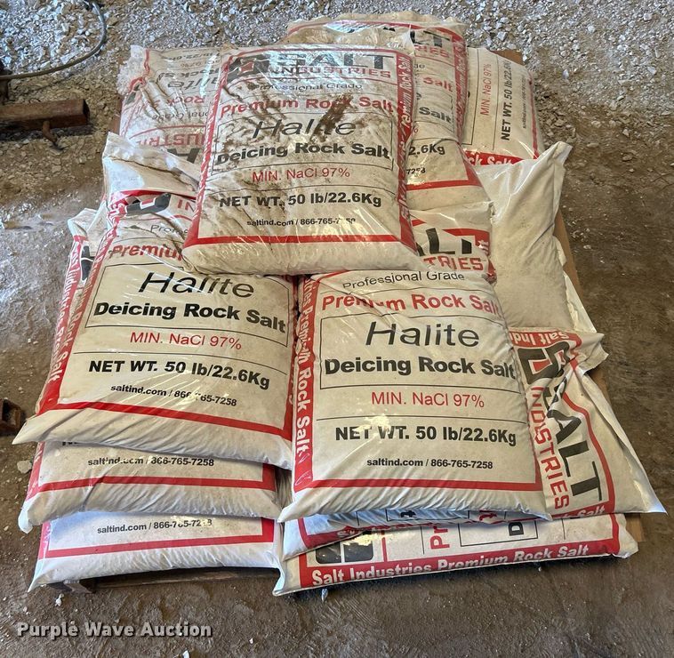 image for item EK8283 SnowEx (2) SnowEx spreaders