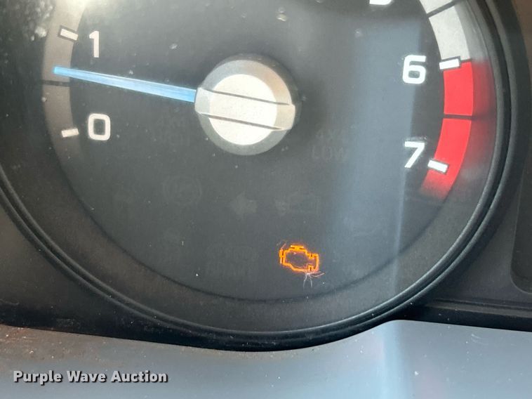 image for item EK8307 2015 Ford F250 Super Duty XL SuperCab pickup truck cab and chassis