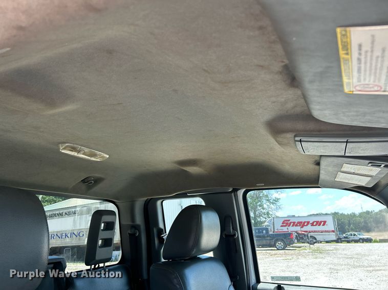 image for item EK8307 2015 Ford F250 Super Duty XL SuperCab pickup truck cab and chassis