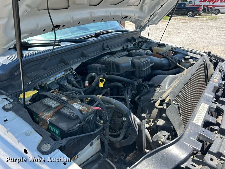 image for item EK8307 2015 Ford F250 Super Duty XL SuperCab pickup truck cab and chassis