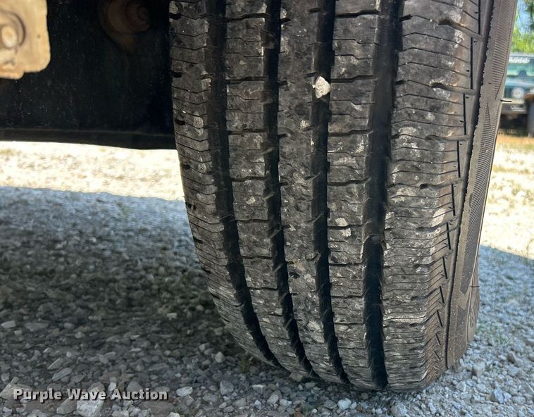 image for item EK8307 2015 Ford F250 Super Duty XL SuperCab pickup truck cab and chassis