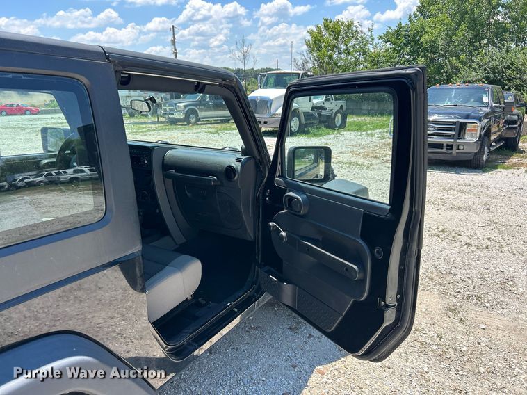 image for item EK8308 2007 Jeep Wrangler SUV