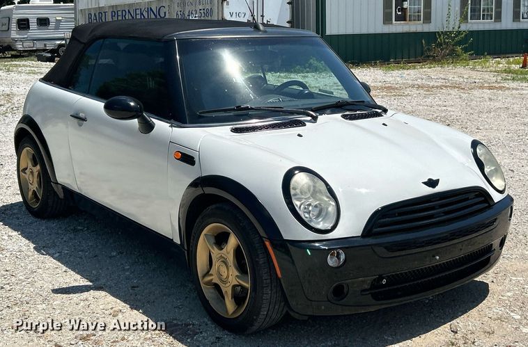 image for item EK8310 2005 Mini Cooper convertible
