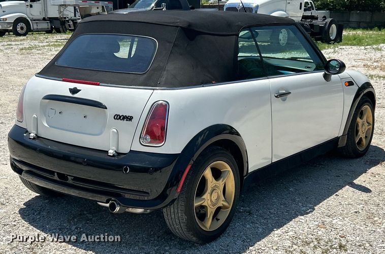image for item EK8310 2005 Mini Cooper convertible