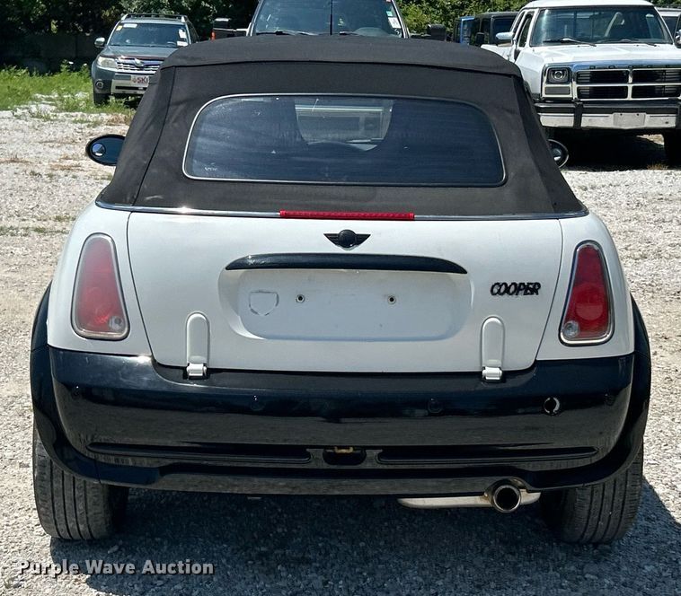 image for item EK8310 2005 Mini Cooper convertible