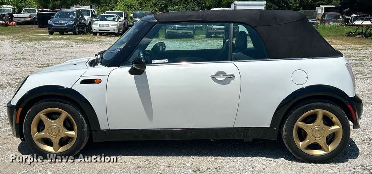 image for item EK8310 2005 Mini Cooper convertible