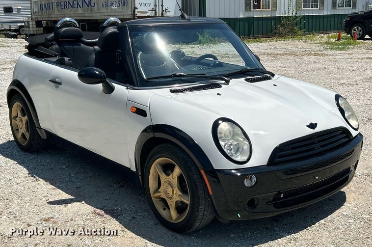 image for item EK8310 2005 Mini Cooper convertible