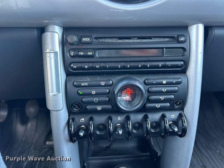 image for item EK8310 2005 Mini Cooper convertible