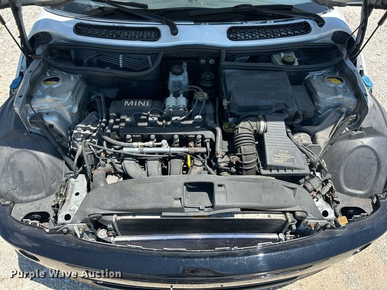 image for item EK8310 2005 Mini Cooper convertible