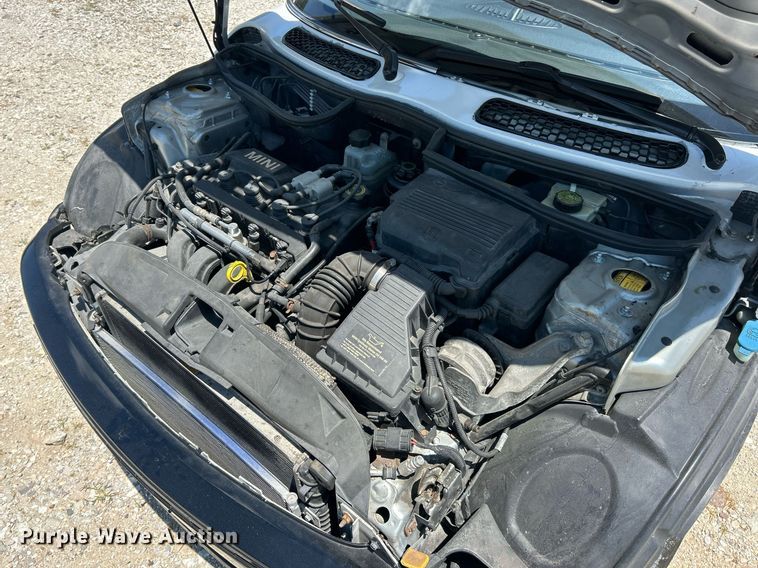 image for item EK8310 2005 Mini Cooper convertible