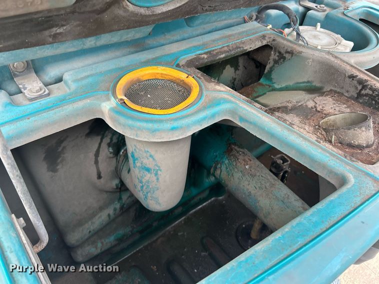 image for item EK8333 Tennant T20 floor scrubber