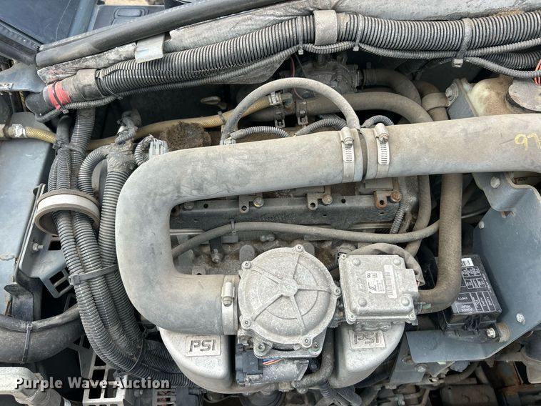 image for item EK8333 Tennant T20 floor scrubber