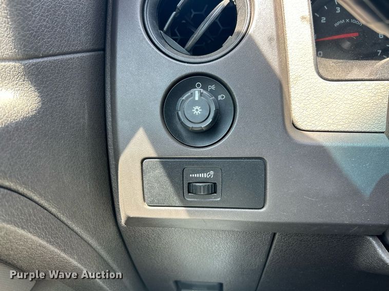 image for item EK8339 2009 Ford F150 XL SuperCab pickup truck