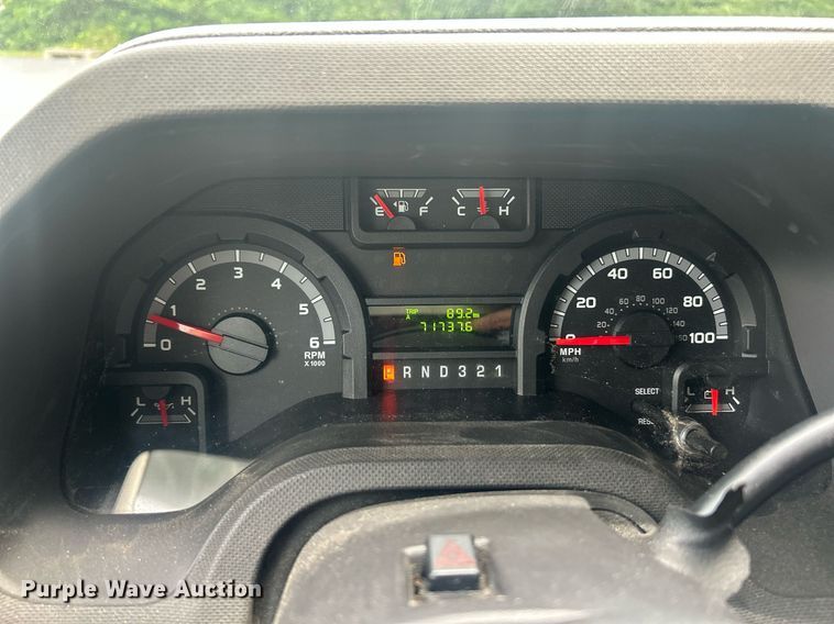 image for item EK8363 2015 Ford E450 Super Duty shuttle bus