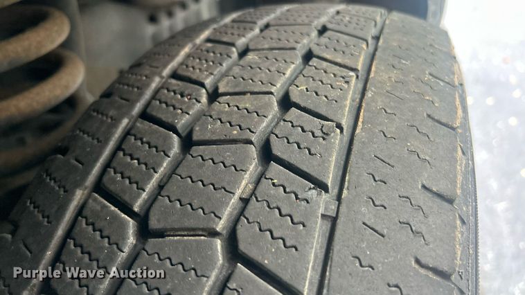 image for item EK8363 2015 Ford E450 Super Duty shuttle bus