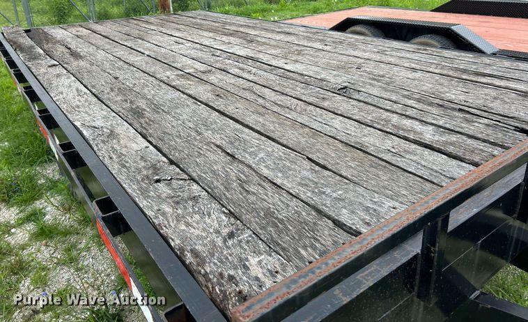 image for item EK8367 2016 Region 14000-16 flatbed trailer