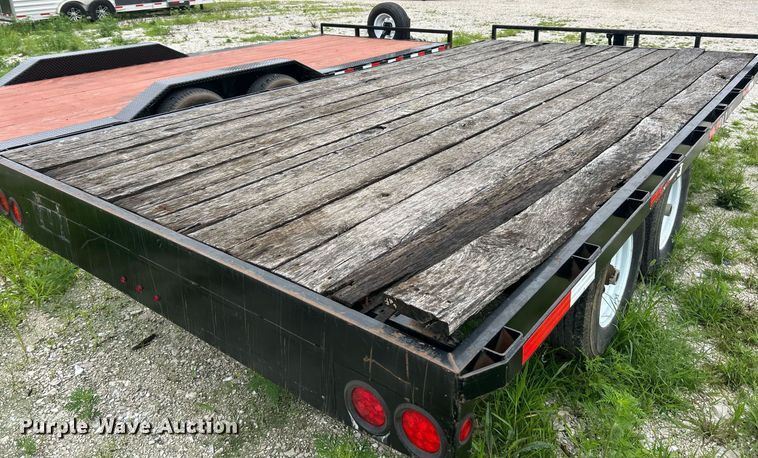 image for item EK8367 2016 Region 14000-16 flatbed trailer