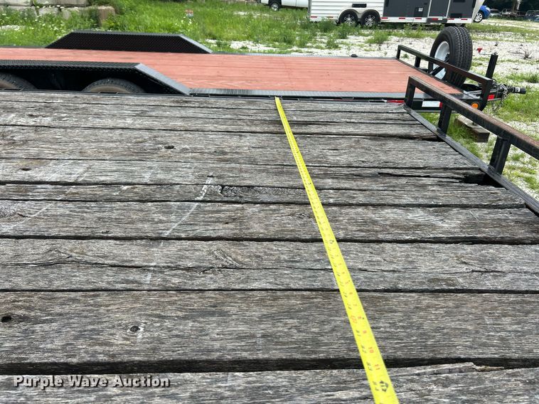 image for item EK8367 2016 Region 14000-16 flatbed trailer