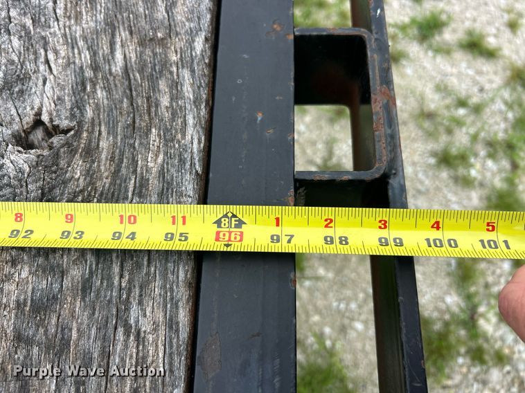 image for item EK8367 2016 Region 14000-16 flatbed trailer