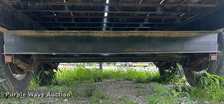 image for item EK8367 2016 Region 14000-16 flatbed trailer