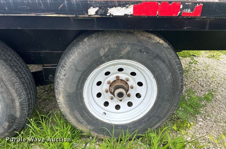 image for item EK8367 2016 Region 14000-16 flatbed trailer