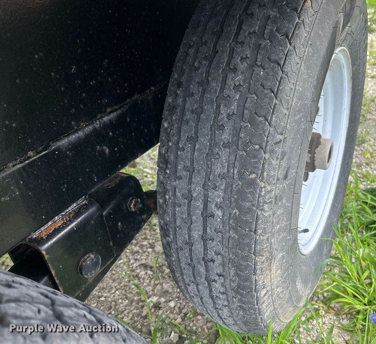 image for item EK8367 2016 Region 14000-16 flatbed trailer