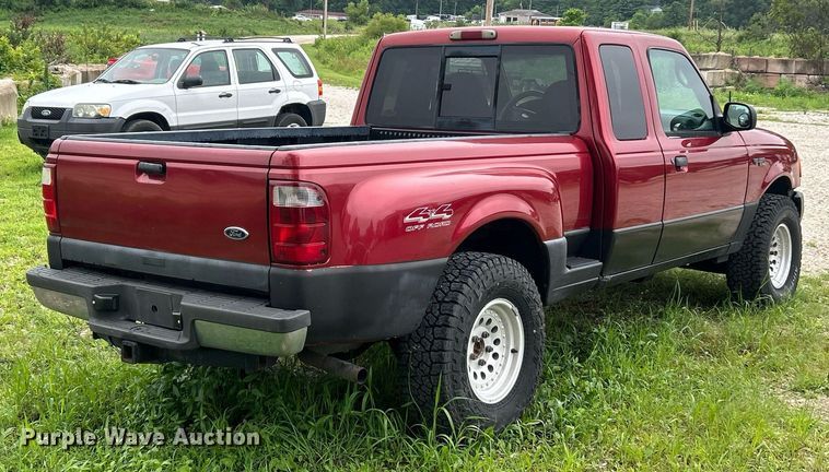 image for item EK8368 2003 Ford Ranger SuperCab pickup truck