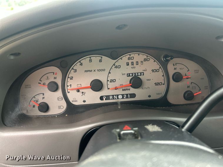 image for item EK8368 2003 Ford Ranger SuperCab pickup truck