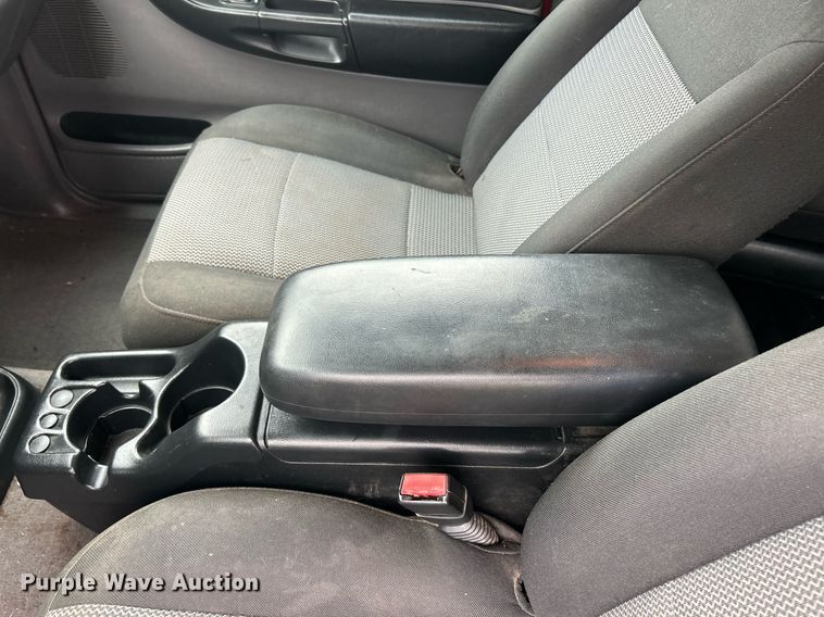 image for item EK8368 2003 Ford Ranger SuperCab pickup truck