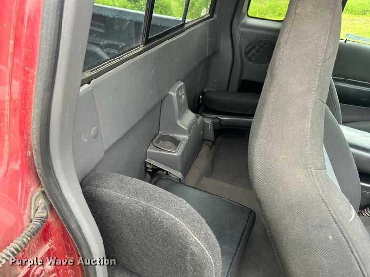 image for item EK8368 2003 Ford Ranger SuperCab pickup truck