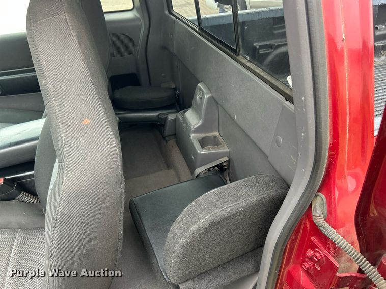 image for item EK8368 2003 Ford Ranger SuperCab pickup truck