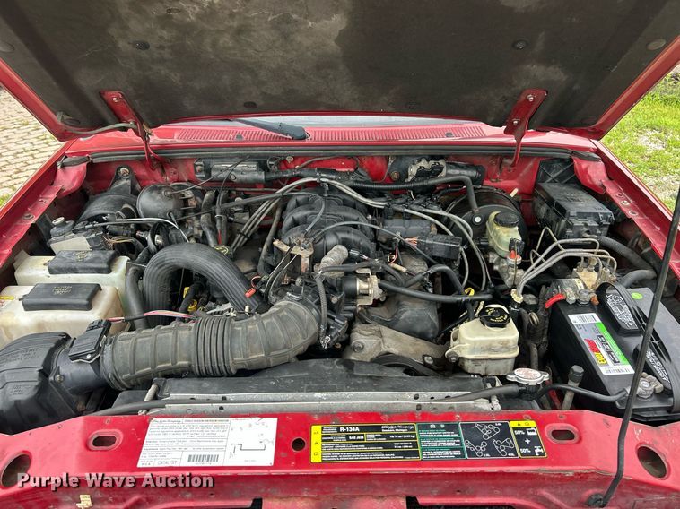 image for item EK8368 2003 Ford Ranger SuperCab pickup truck