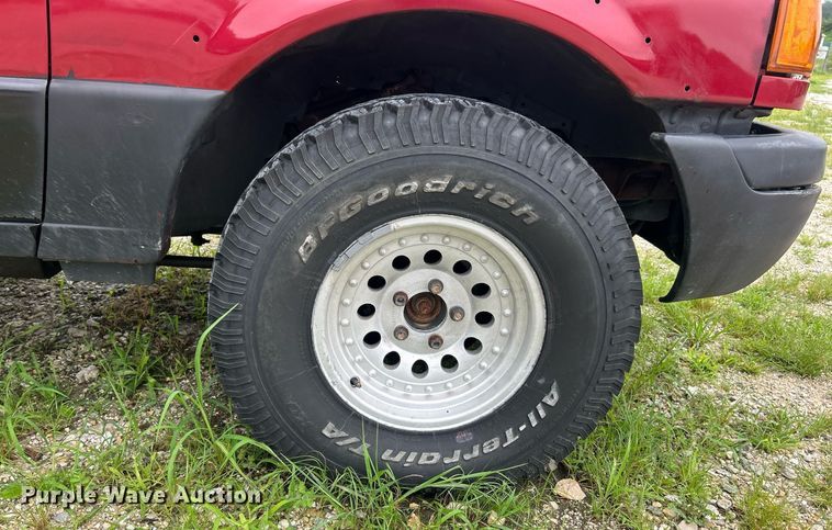 image for item EK8368 2003 Ford Ranger SuperCab pickup truck