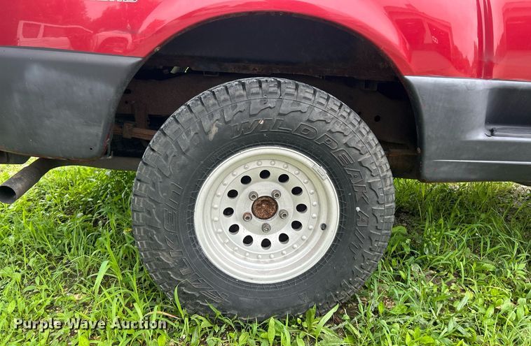 image for item EK8368 2003 Ford Ranger SuperCab pickup truck