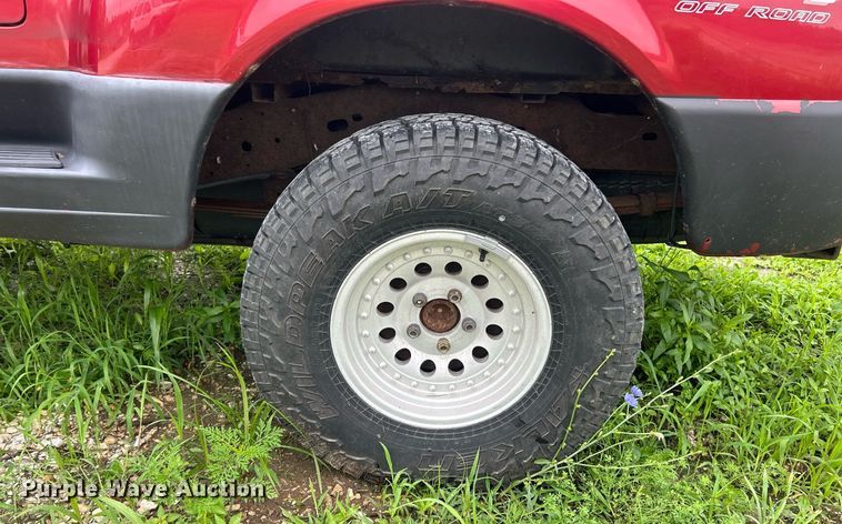 image for item EK8368 2003 Ford Ranger SuperCab pickup truck