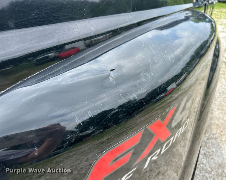 image for item EK8370 2009 Ford F350 Super Duty Crew Cab pickup truck