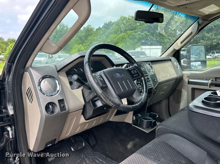 image for item EK8370 2009 Ford F350 Super Duty Crew Cab pickup truck