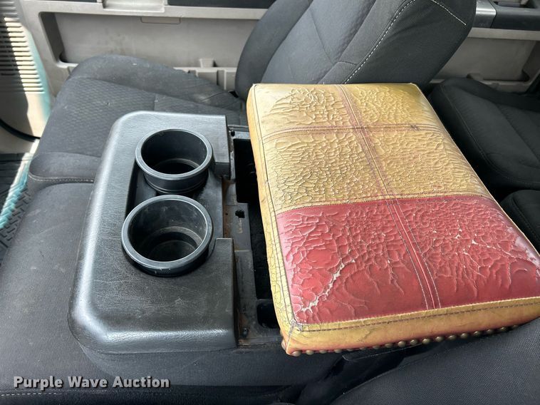 image for item EK8370 2009 Ford F350 Super Duty Crew Cab pickup truck