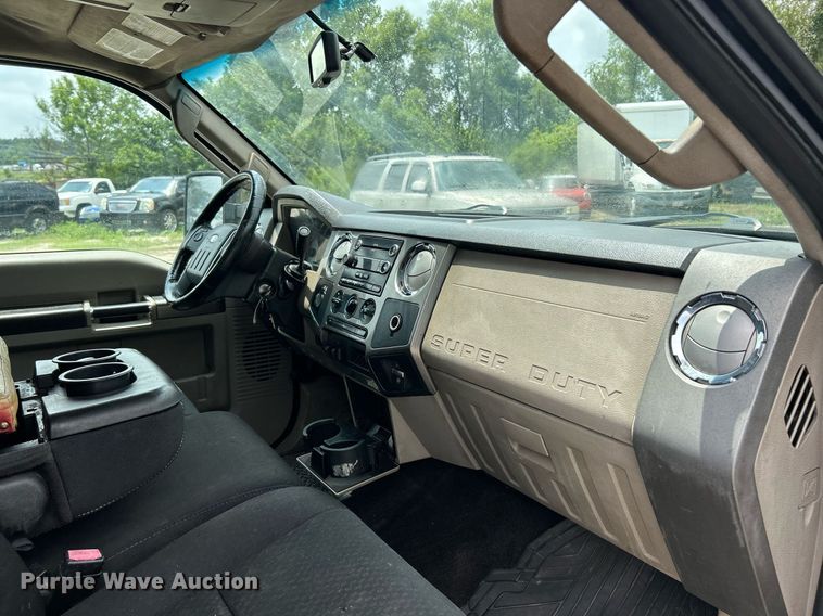 image for item EK8370 2009 Ford F350 Super Duty Crew Cab pickup truck