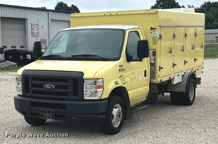 2019 Ford E450