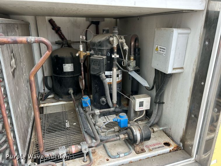 image for item EK8371 2019 Ford E450 refrigerated truck