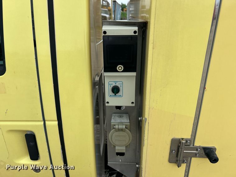 image for item EK8371 2019 Ford E450 refrigerated truck