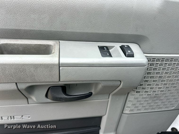 image for item EK8371 2019 Ford E450 refrigerated truck