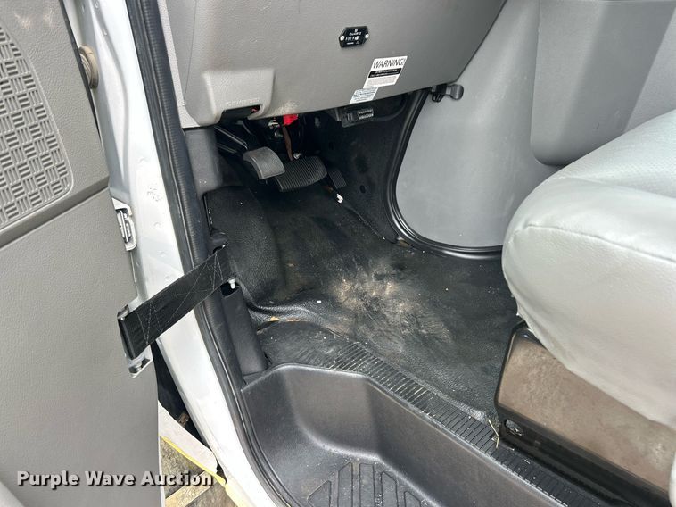 image for item EK8371 2019 Ford E450 refrigerated truck